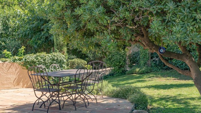 Image No.10-5 Bed House for sale