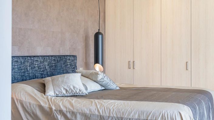 Image No.26-5 Bed House for sale