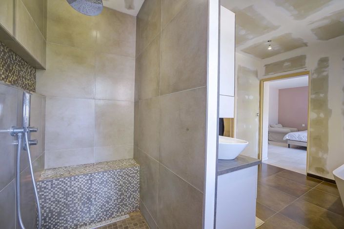 Image No.15-3 Bed House for sale