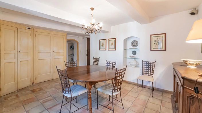 Image No.10-4 Bed House for sale