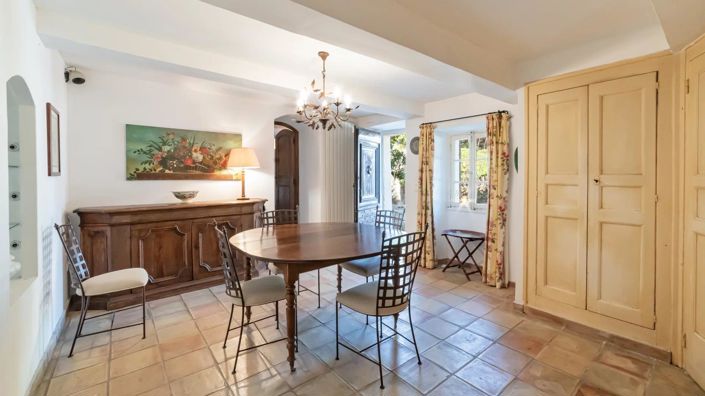 Image No.11-4 Bed House for sale