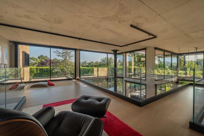 Image No.25-House for sale