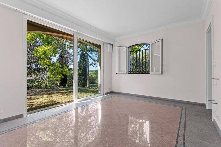 Image No.20-House for sale