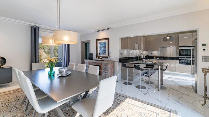 Image No.12-5 Bed House for sale