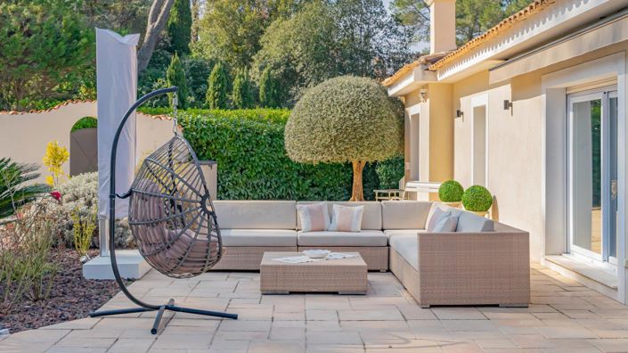 Image No.6-5 Bed House for sale