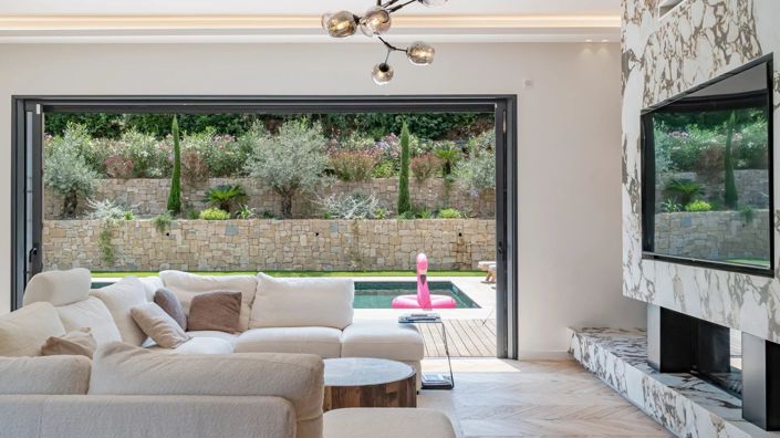 Image No.18-4 Bed House for sale