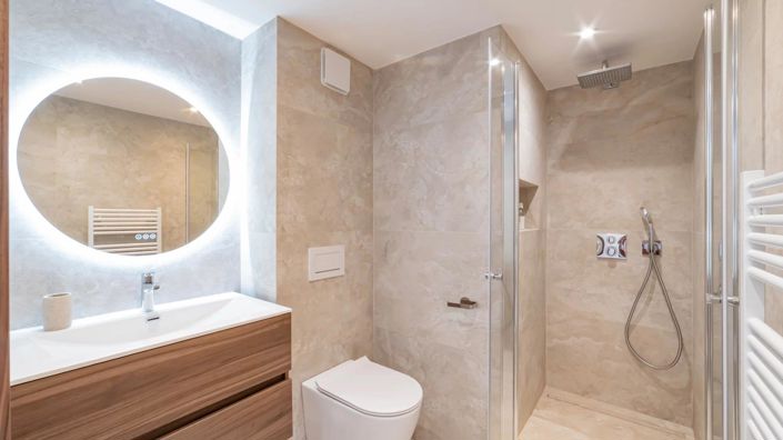 Image No.26-4 Bed House for sale