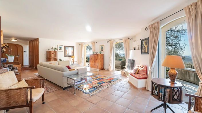 Image No.3-4 Bed House for sale