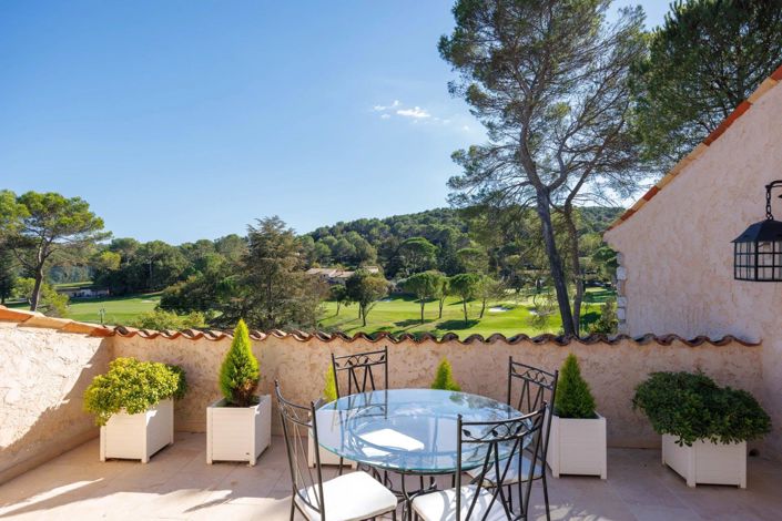 Image No.12-6 Bed House for sale