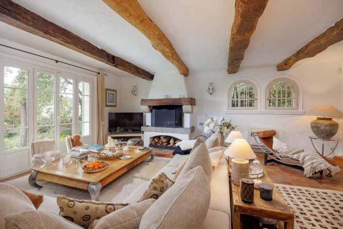 Image No.15-6 Bed House for sale