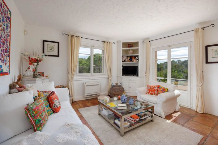 Image No.23-6 Bed House for sale