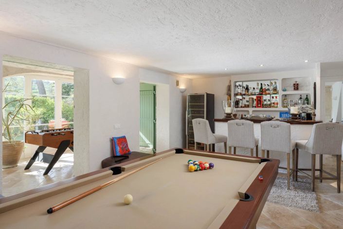 Image No.24-6 Bed House for sale