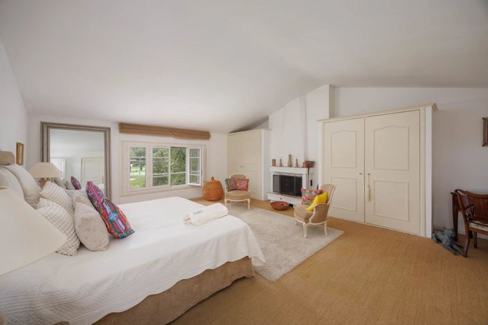 Image No.30-6 Bed House for sale