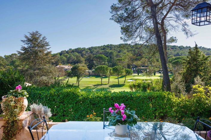 Image No.7-6 Bed House for sale