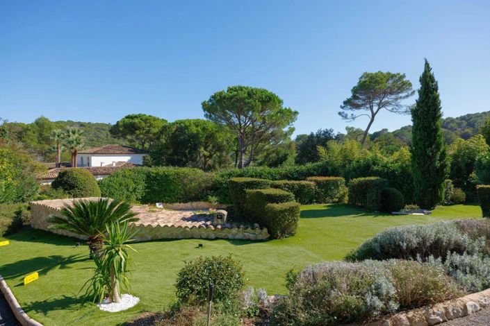 Image No.9-6 Bed House for sale