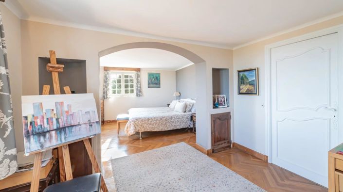 Image No.19-5 Bed House for sale