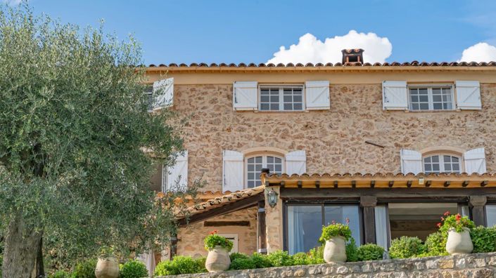 Image No.8-5 Bed House for sale