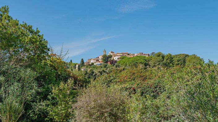 Image No.3-4 Bed House for sale