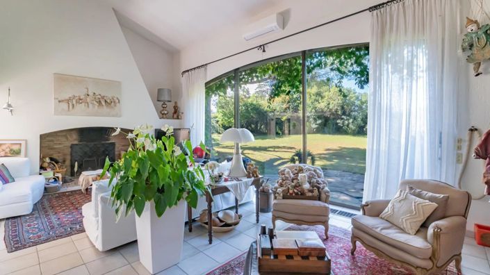 Image No.6-4 Bed House for sale