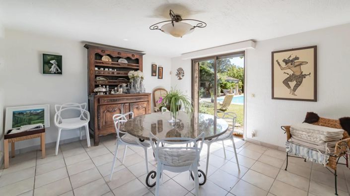 Image No.7-4 Bed House for sale