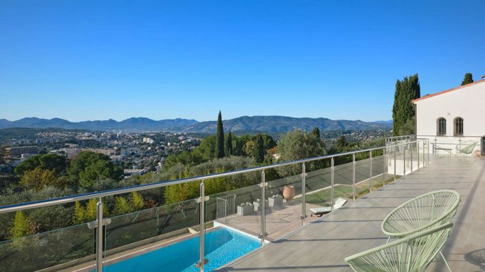 Image No.17-6 Bed House for sale