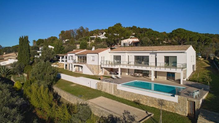 Image No.2-6 Bed House for sale