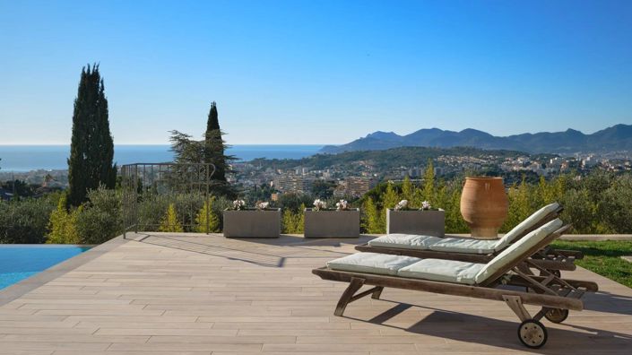 Image No.6-6 Bed House for sale