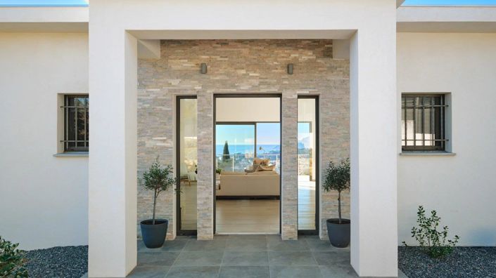 Image No.7-6 Bed House for sale