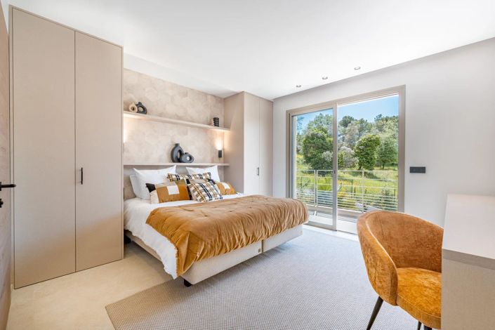 Image No.19-4 Bed House for sale