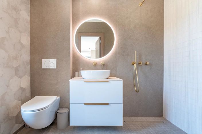 Image No.20-4 Bed House for sale