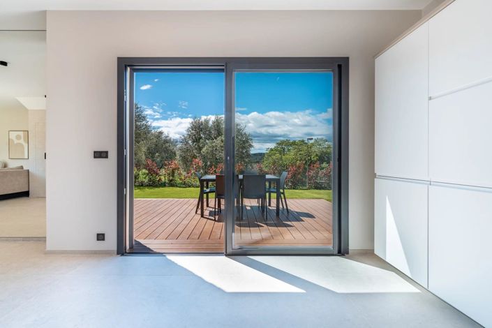 Image No.22-4 Bed House for sale