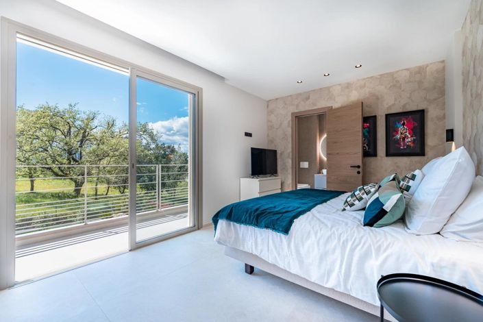 Image No.23-4 Bed House for sale