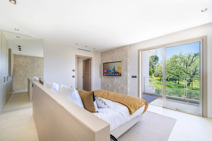 Image No.28-4 Bed House for sale