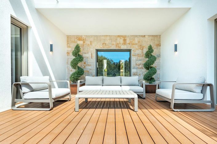 Image No.6-4 Bed House for sale