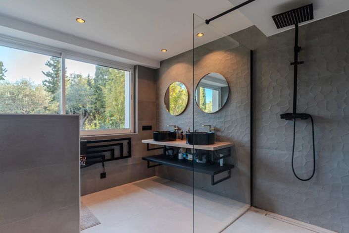 Image No.20-4 Bed House for sale