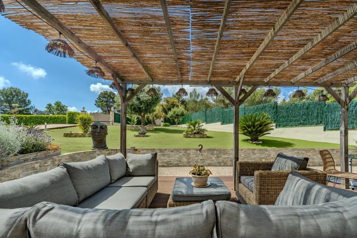 Image No.2-5 Bed House for sale