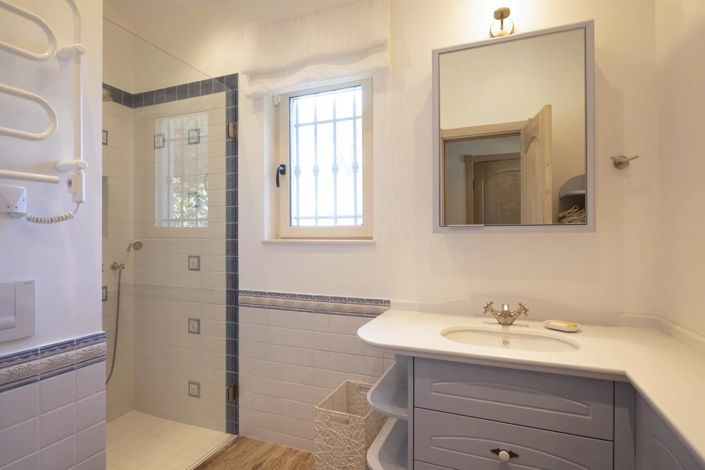 Image No.10-4 Bed House for sale