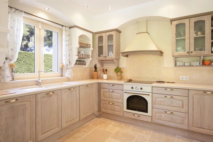 Image No.8-4 Bed House for sale