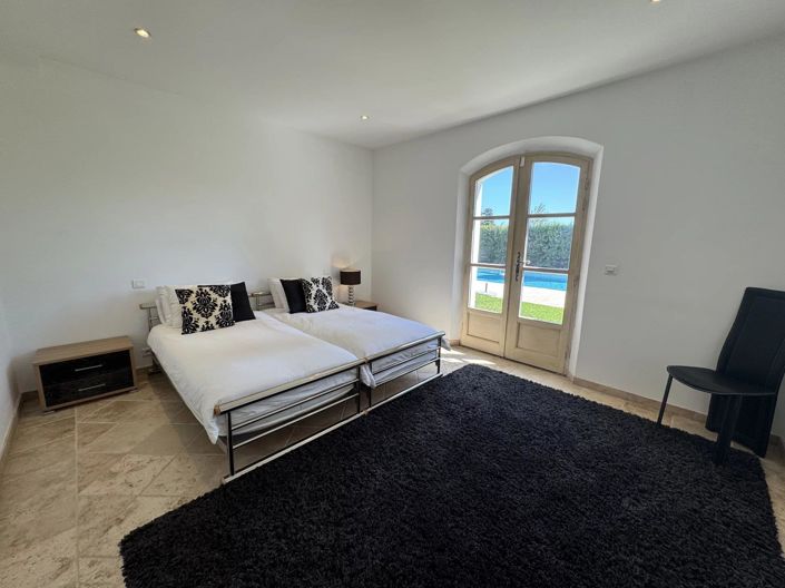 Image No.13-4 Bed House for sale