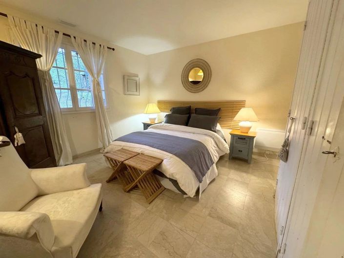 Image No.11-5 Bed House for sale