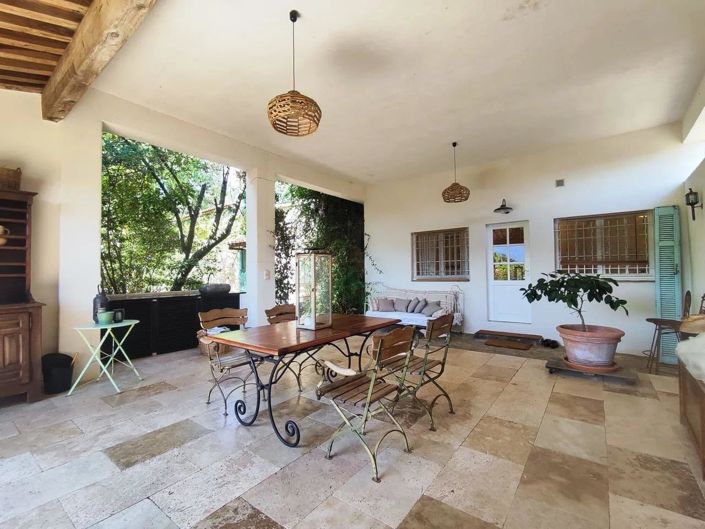 Image No.17-5 Bed House for sale