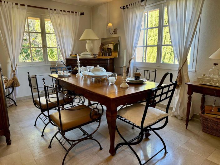 Image No.3-5 Bed House for sale