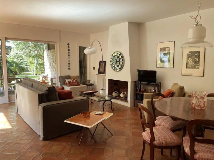 Image No.6-3 Bed House for sale