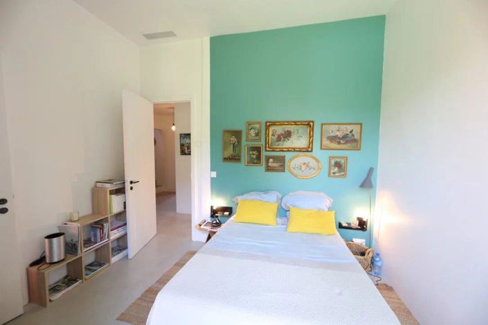 Image No.10-5 Bed House for sale