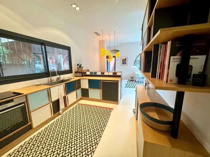 Image No.5-5 Bed House for sale