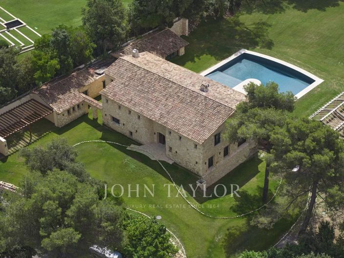 Image No.4-6 Bed House for sale