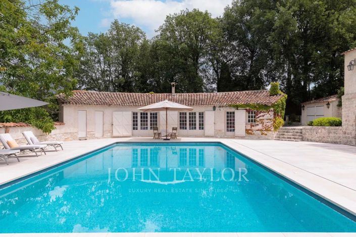 Image No.1-4 Bed House for sale