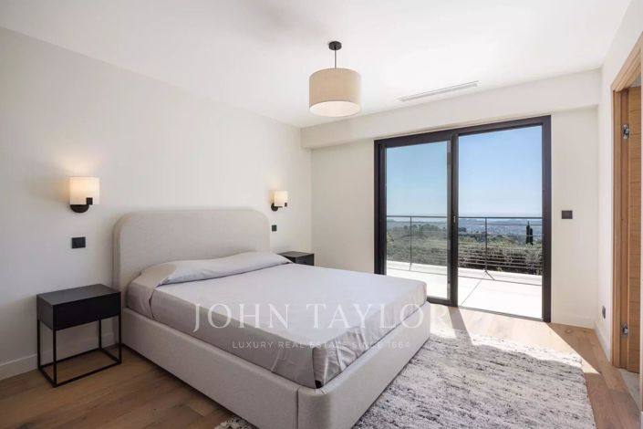 Image No.15-5 Bed House for sale