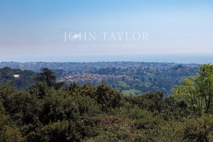 Image No.2-5 Bed House for sale