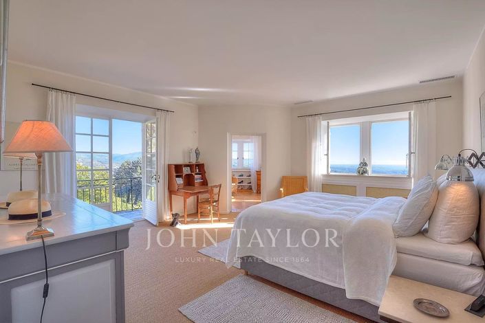 Image No.10-6 Bed House for sale